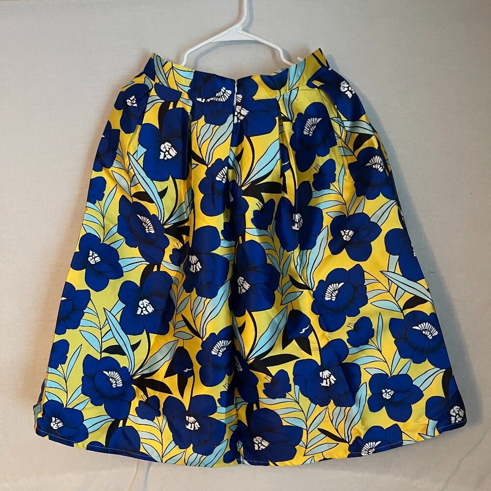 New Chic Wish Yellow Midi Skirt with Blue Flowers – Size Medium
